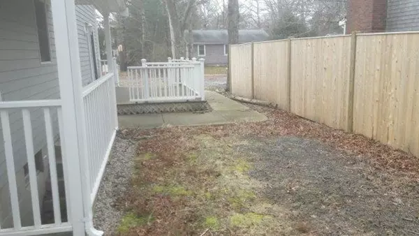 Falmouth, MA 02536,16 Yale Dr