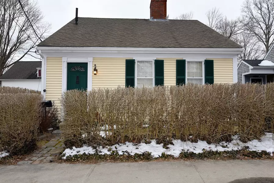 10 South St, Plymouth, MA 02360