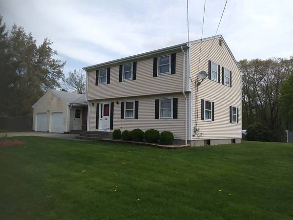 256 Olney St, Seekonk, MA 02771