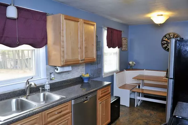 Westfield, MA 01085,18 Belleview Dr