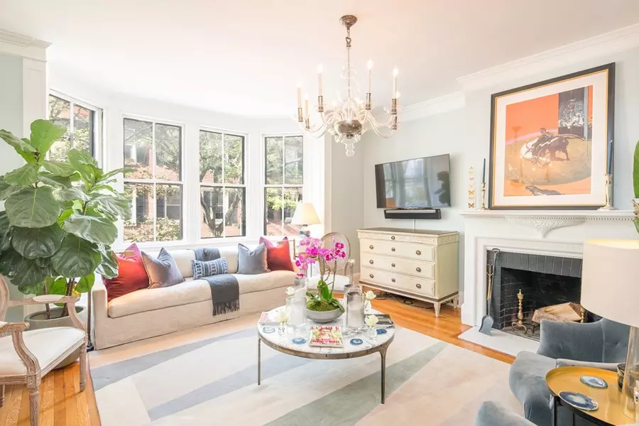 19 Joy St #B, Boston, MA 02114