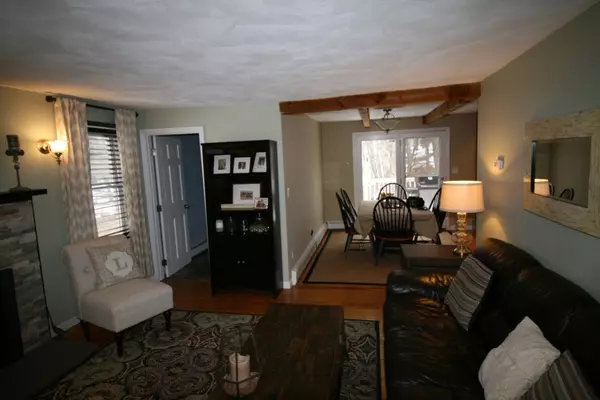 Holliston, MA 01746,83 Robin Hill Road