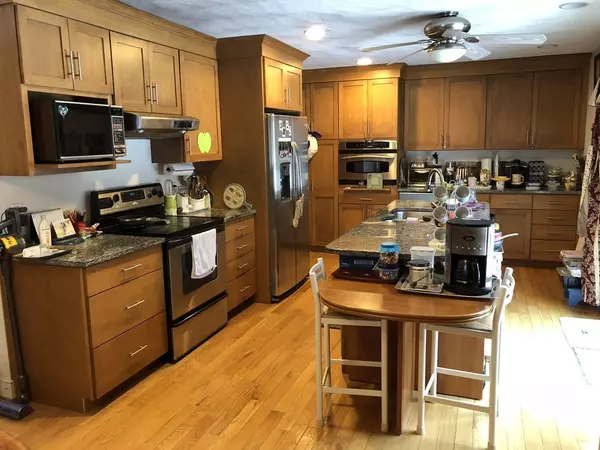 Lexington, MA 02421,5 Birch Hill Lane