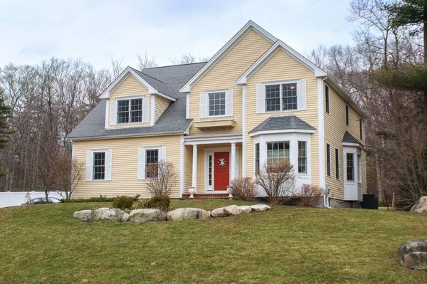 11 Laurelwood Dr, Norwell, MA 02061