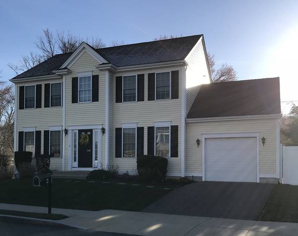 6 Schooner Court, New Bedford, MA 02745