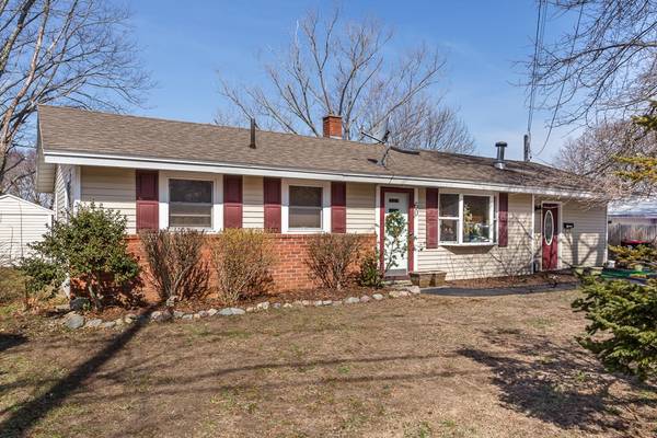 60 Keswick Rd, Brockton, MA 02302