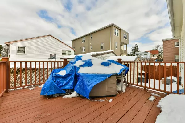 Revere, MA 02151,12 Pierce St