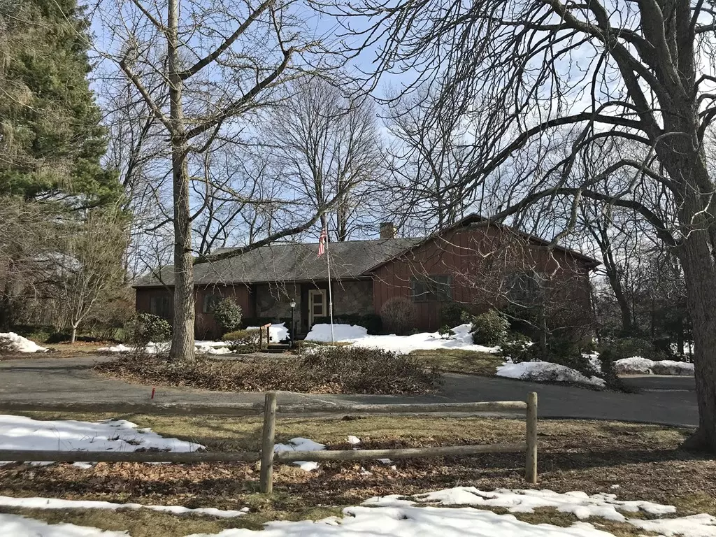 Wellesley, MA 02482,70 Temple Rd