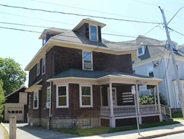 345 Hanover St, Fall River, MA 02720