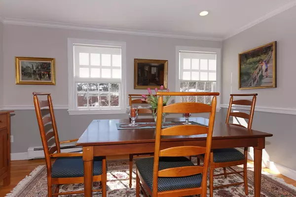 Wellesley, MA 02482,60 Linden Street #60