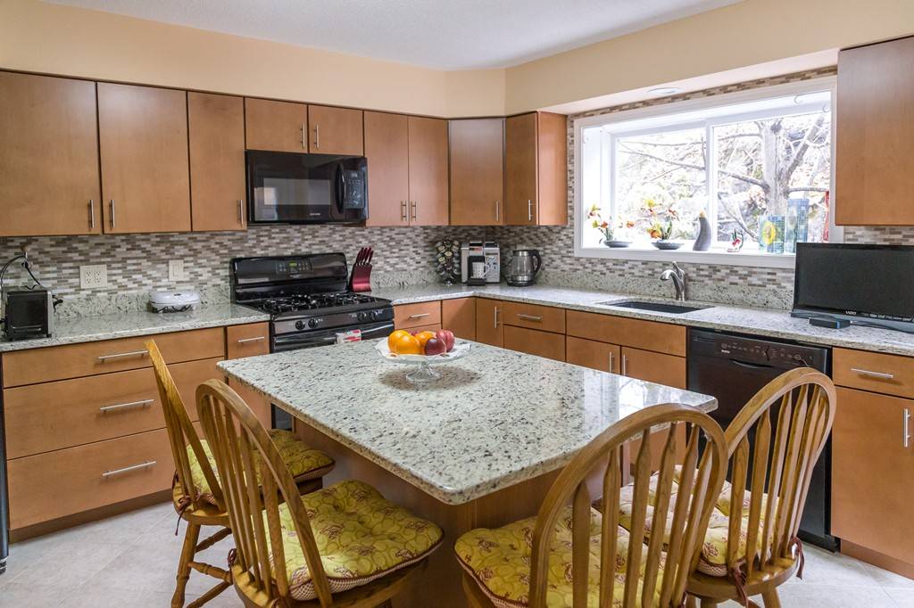 Salem, MA 01970,16 Whalers Ln #16