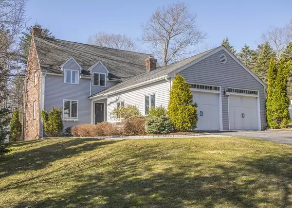 14 Rockwood Rd, Medway, MA 02053