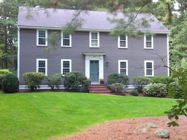 52 Canterbury Drive, Sudbury, MA 01776