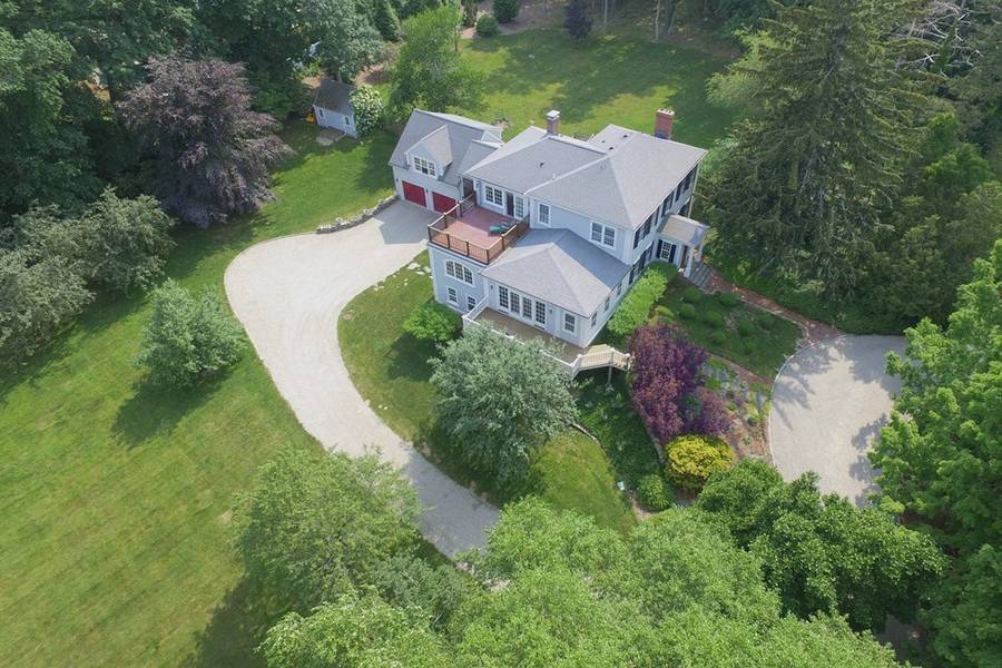 1 Harden Hill Rd, Duxbury, MA 02332