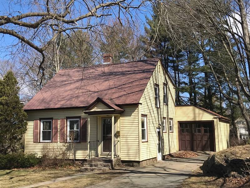 51 Hastings Street, Greenfield, MA 01301