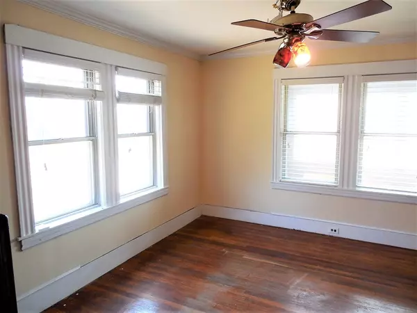 Watertown, MA 02472,27-29 Charles St