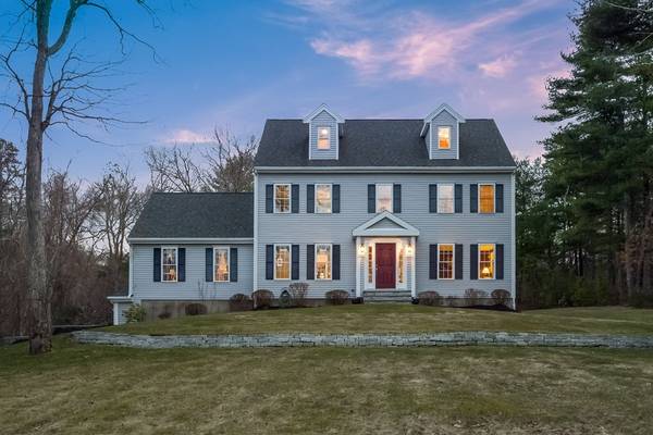 7 Lemore Avenue, Lakeville, MA 02347