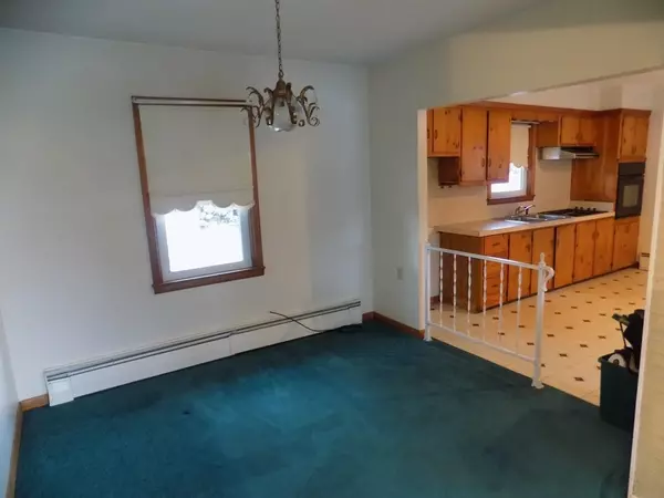 Tiverton, RI 02878,39 Alan St.