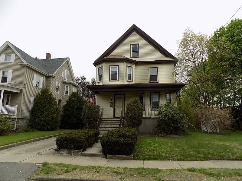 42 Mt Vernon St, Saugus, MA 01906