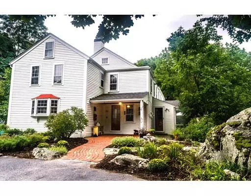 339 Main Street, Medfield, MA 02052