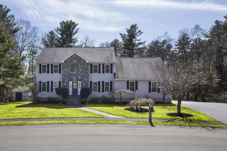 26 Field Road, Medway, MA 02053