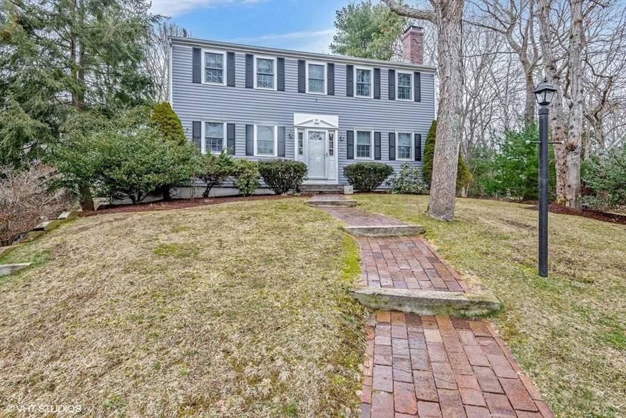 25 Bourne Hay Rd, Sandwich, MA 02563