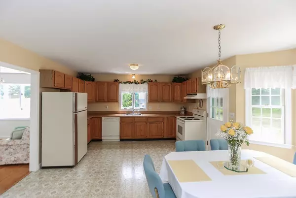 Hanson, MA 02341,54 Lakeside Terrace