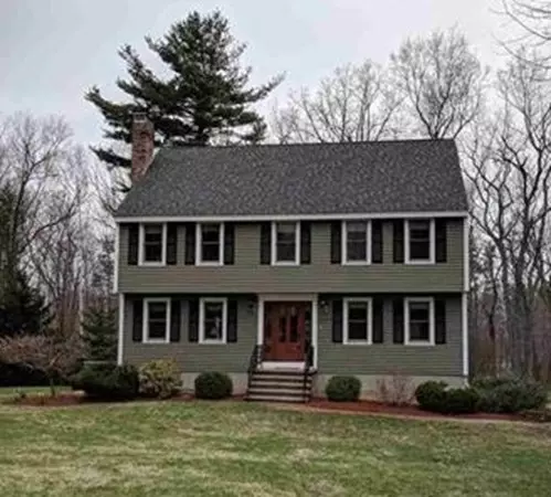 16 Pentucket Drive, Hampstead, NH 03826