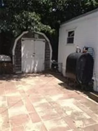 Holbrook, MA 02343,4 Keystone Road