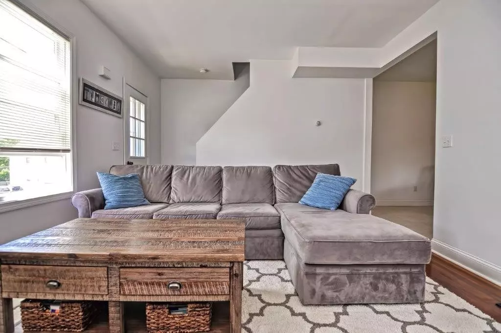 Northbridge, MA 01588,42 Elm Street #42