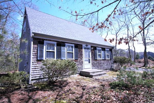 60 Antone Avenue, Falmouth, MA 02536