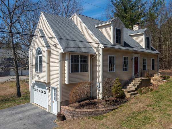 39 Manchaug St., Douglas, MA 01516