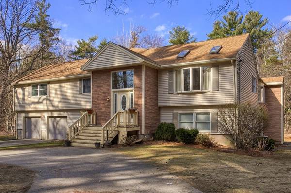 44 Connolly Road, Billerica, MA 01821