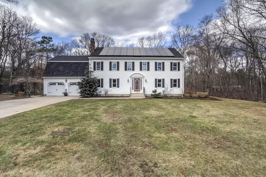 3 Stoney Ridge Rd, Medway, MA 02053