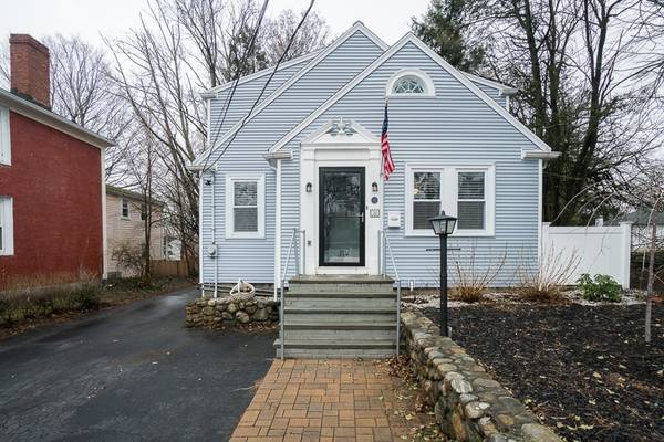 36 Salem St, Wakefield, MA 01880