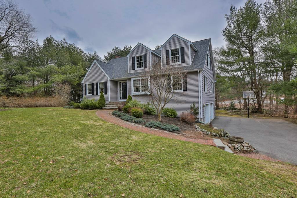 25 Webb, Middleton, MA 01949