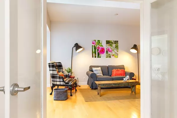 Winthrop, MA 02152,550 Pleasant St #407