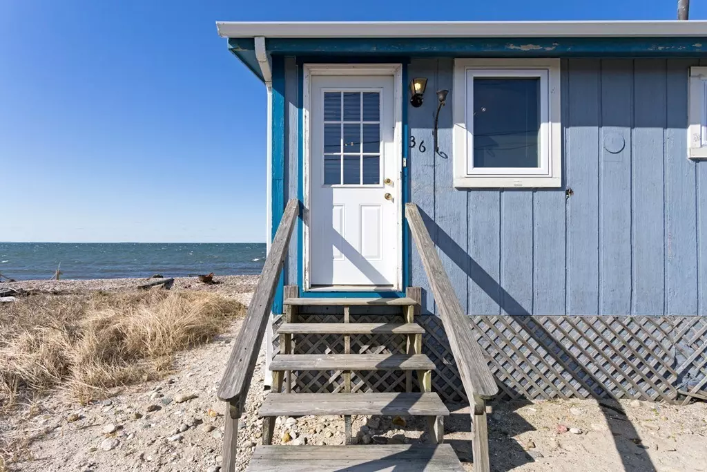 Fairhaven, MA 02719,36 Monondach Ave