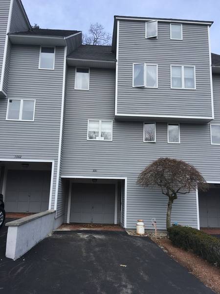 1003 Sherwood Forest Lane #1003, Saugus, MA 01906