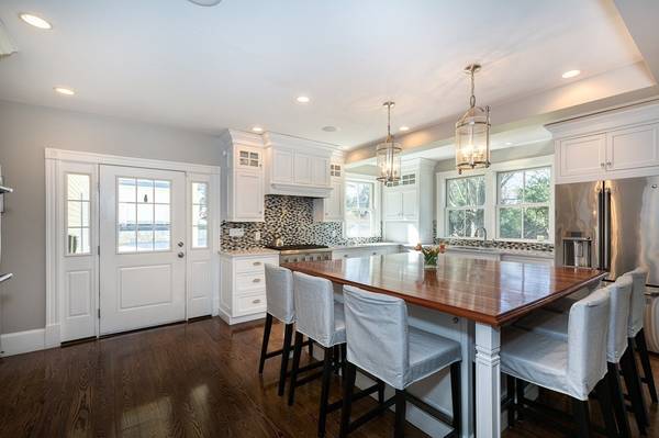 26 Lafayette, Hingham, MA 02043