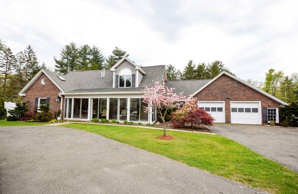 464 Springfield St, Wilbraham, MA 01095