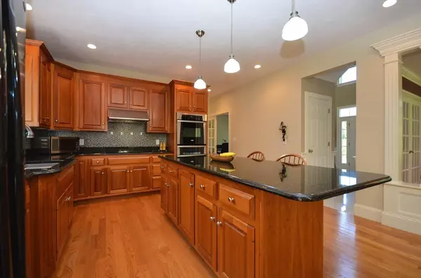 Sutton, MA 01590,87 Uxbridge Rd