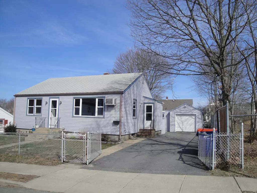 Fairhaven, MA 02719,18 Morgan Street