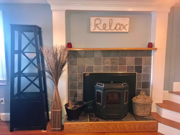 Amesbury, MA 01913,46 Lake Attitash Road