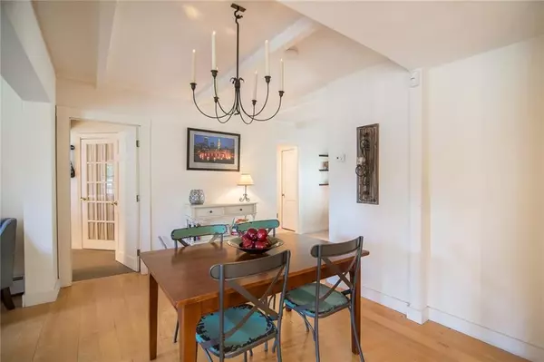 Barrington, RI 02806,20 Burr Avenue