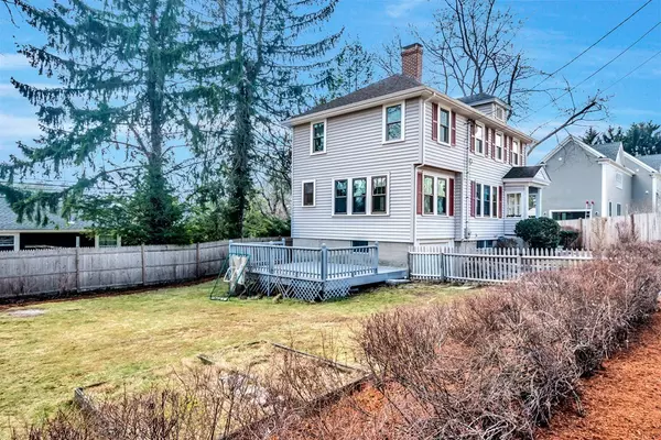 Needham, MA 02492,15 Evans Rd