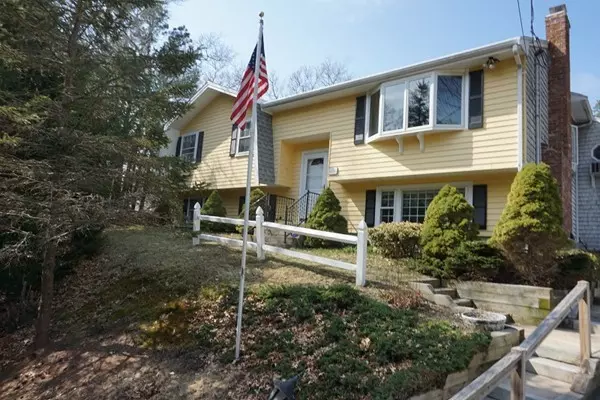 15 Chipmunk Lane, Plymouth, MA 02360