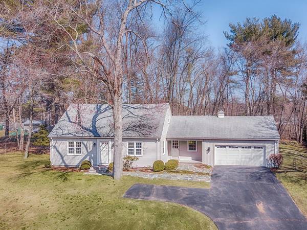 13 Stirling Dr, Wilbraham, MA 01095