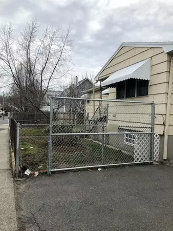 Lynn, MA 01902,4 Brookvale St