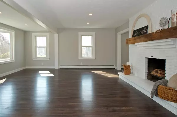 Scituate, MA 02066,29 Hatherly Rd